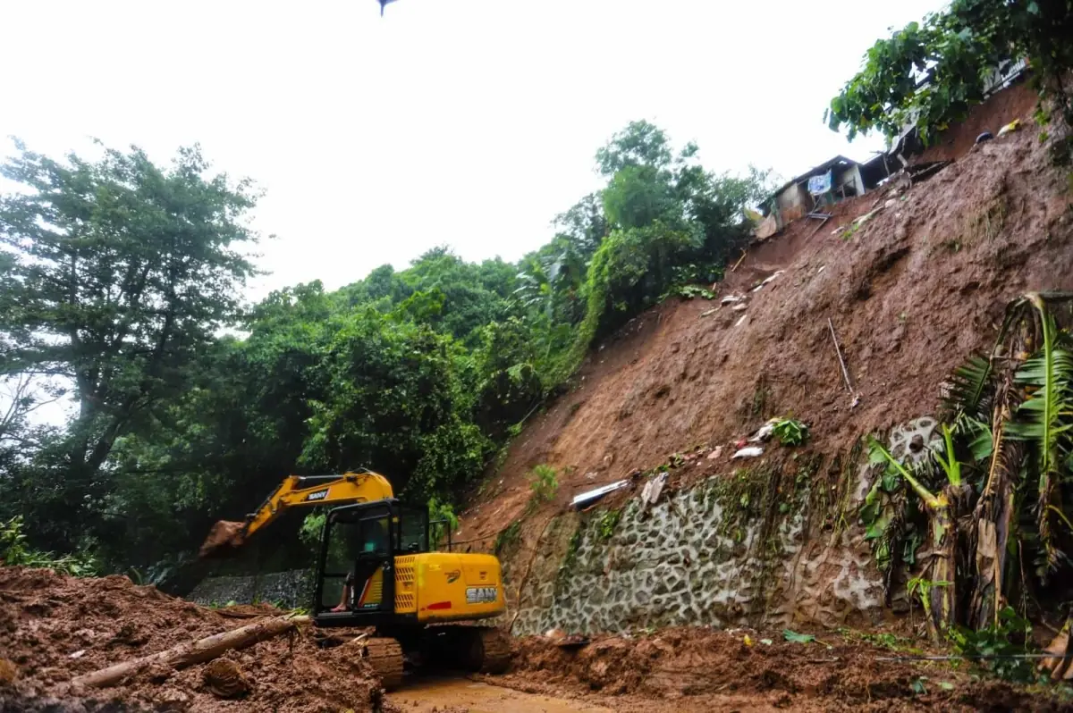 7 Dead as Typhoon Enteng Wreaks Havoc in Antipolo | Bombo Radyo Philippines