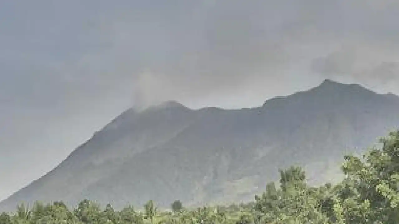 Kanlaon Volcano Raises Alert To Level 2 Following 13 Volcanic ...